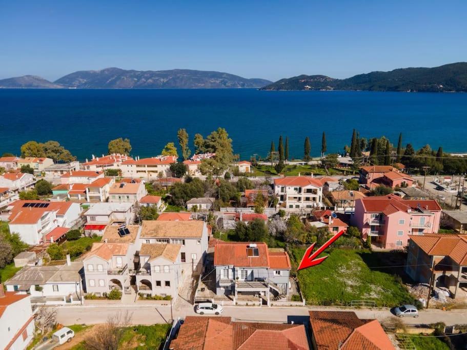 Апартаменты Eleni'S House Каравомилос Экстерьер фото