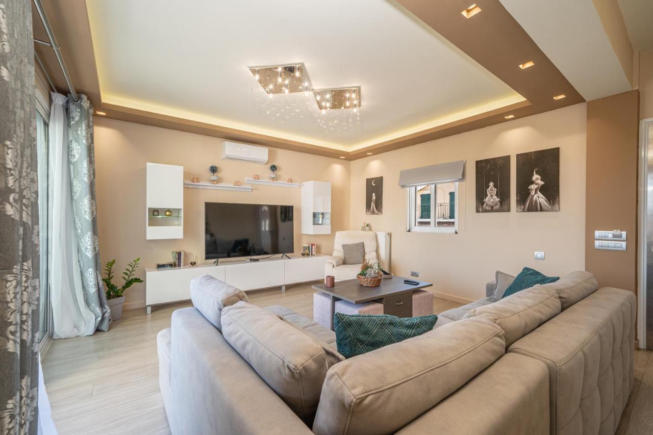 Апартаменты Eleni'S House Каравомилос Экстерьер фото